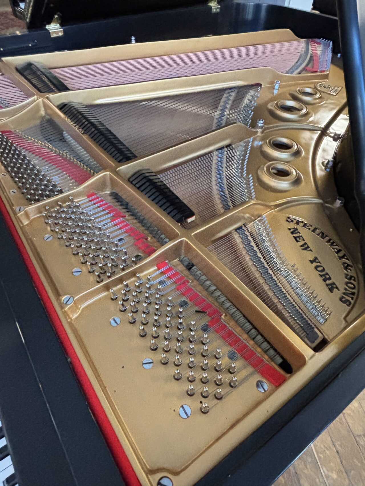 steinway L # 451606 corner interior