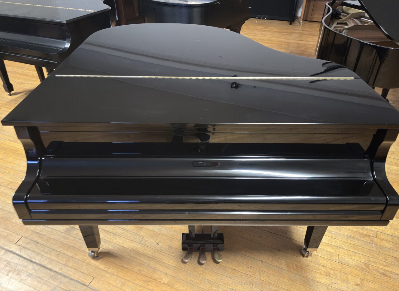 overhead closed yamaha gc1 ebony