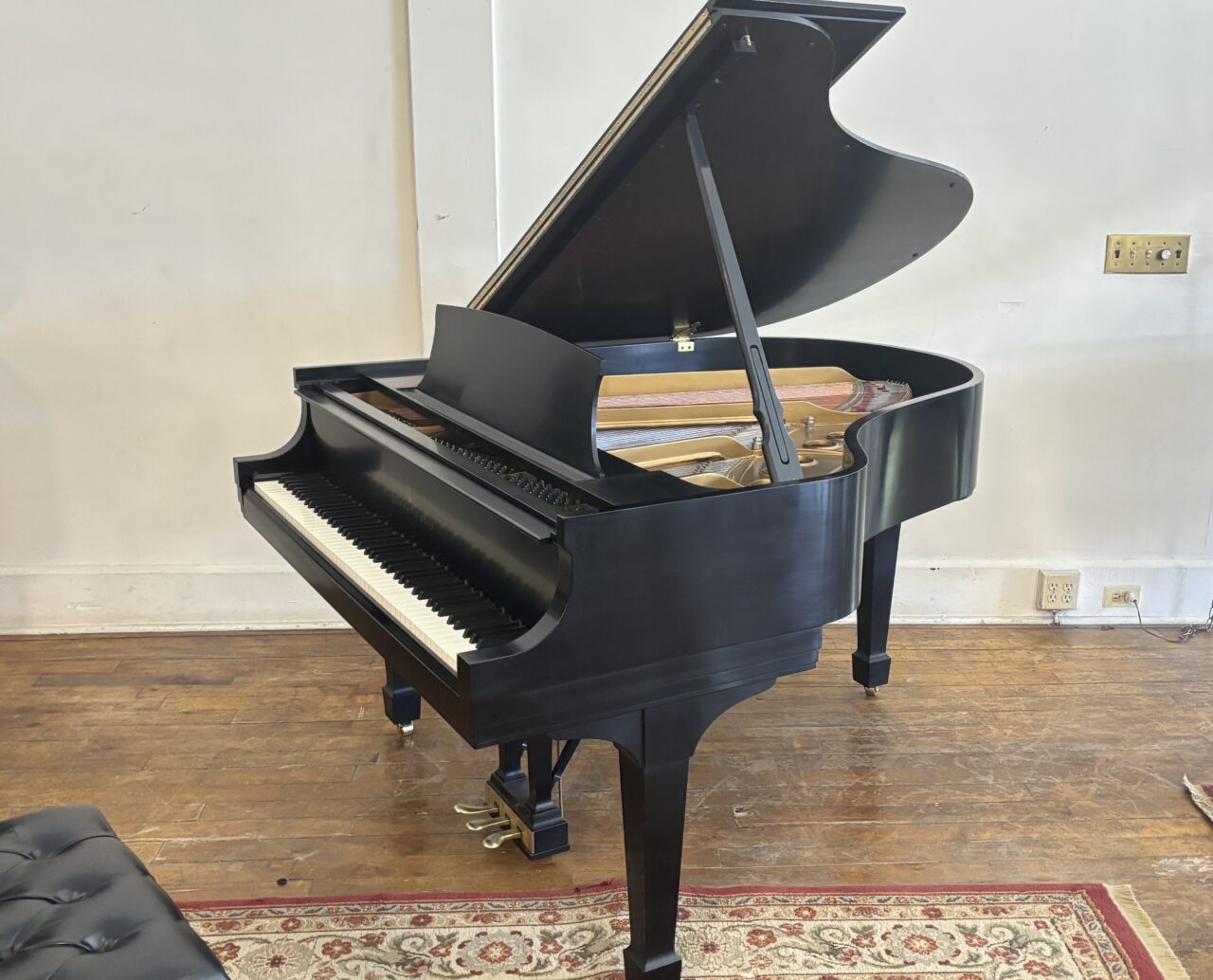 steinway m # 433766 closer corner