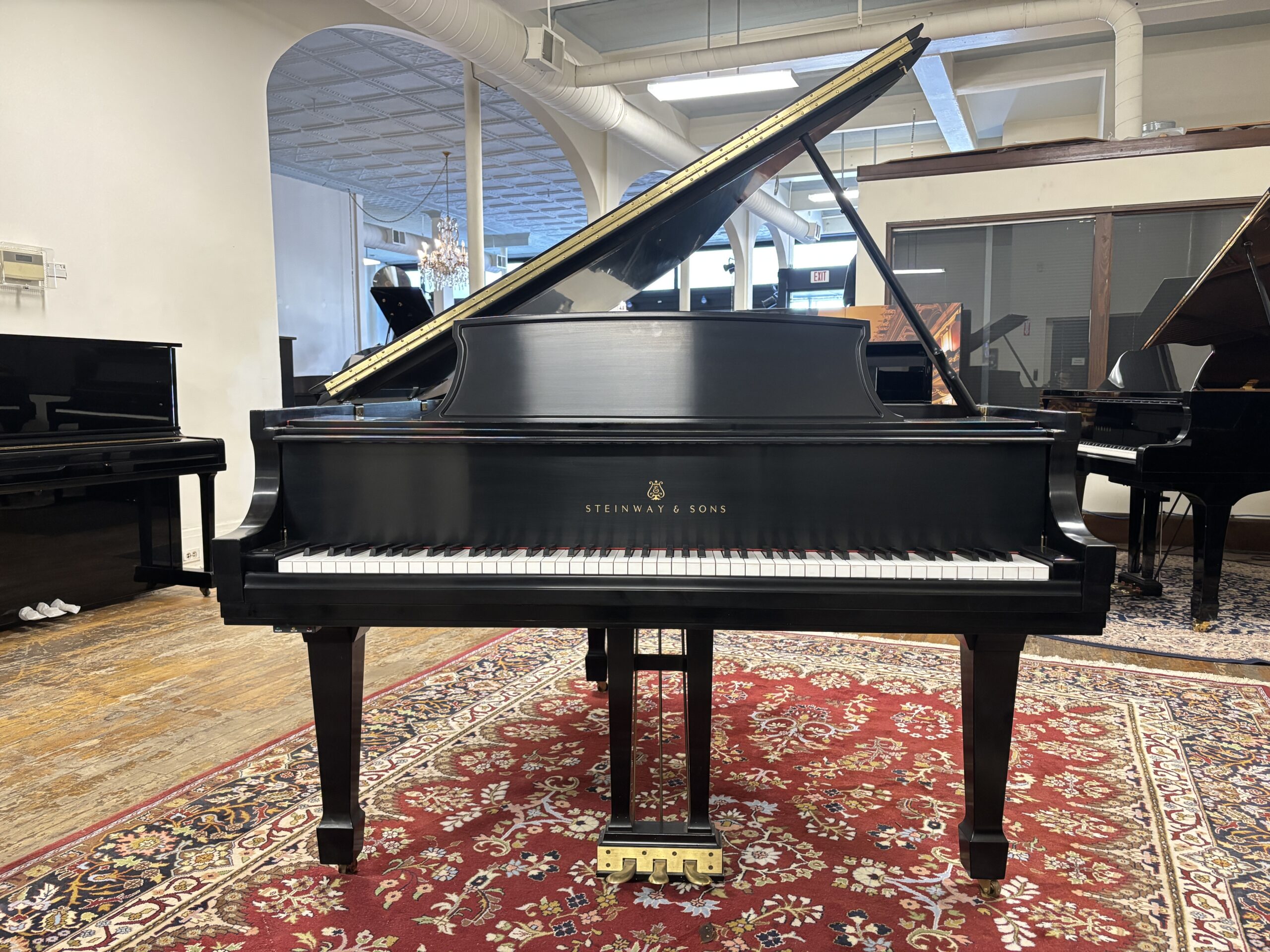 steinway m # 526240 front open
