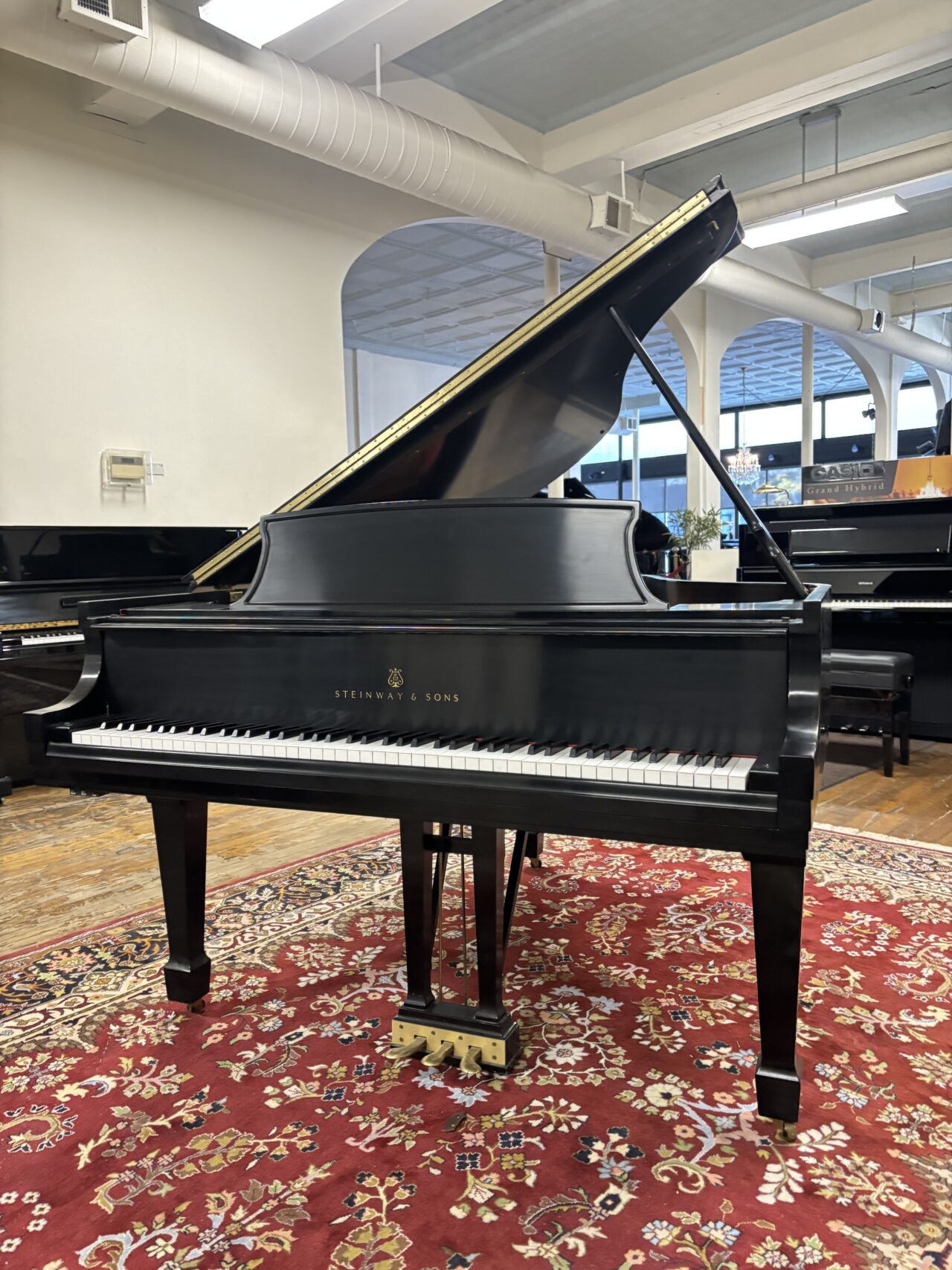 steinway m #526240 open front slight