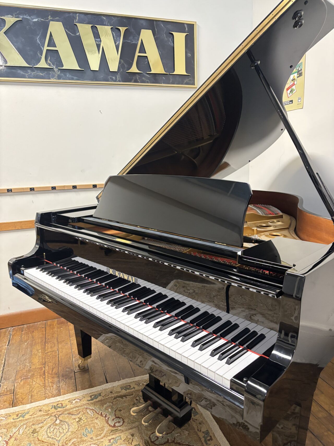 kawai gl40 right corner