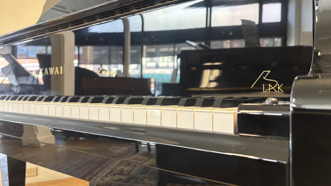 kawai gx2 corner close